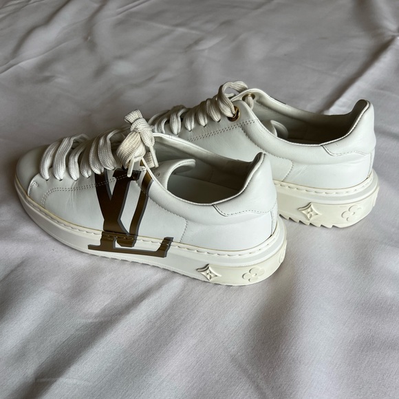 Louis Vuitton Monogram Time Out Sneaker, size 37 - Picture 3 of 7